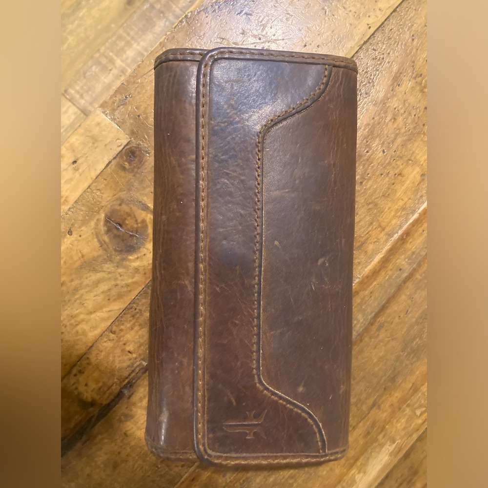 Frye trifold brown leather wallet